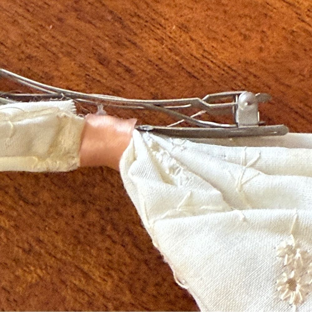 Vintage Eyelet Fabric Cream and Pink Bow Tie Hair Bow - Picture 8 of 10